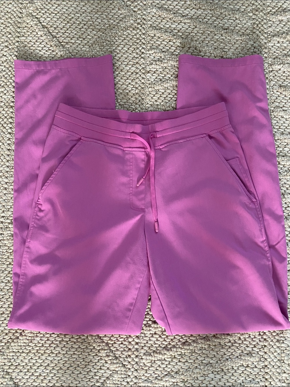 Live Welles Orchid Drawstring scrub Pants size medium long